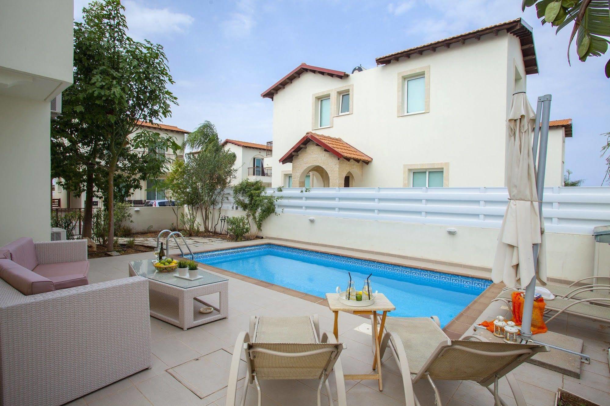 Villa Katerina Ayia Napa Bagian luar foto