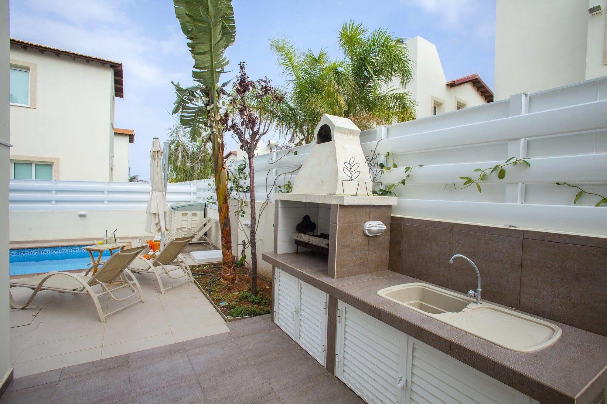 Villa Katerina Ayia Napa Bagian luar foto